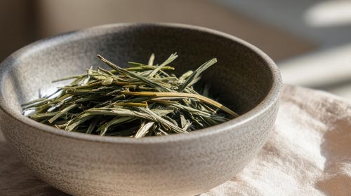 Kukicha: Der unterschätzte Schatz aus Stängeln und Blattadern