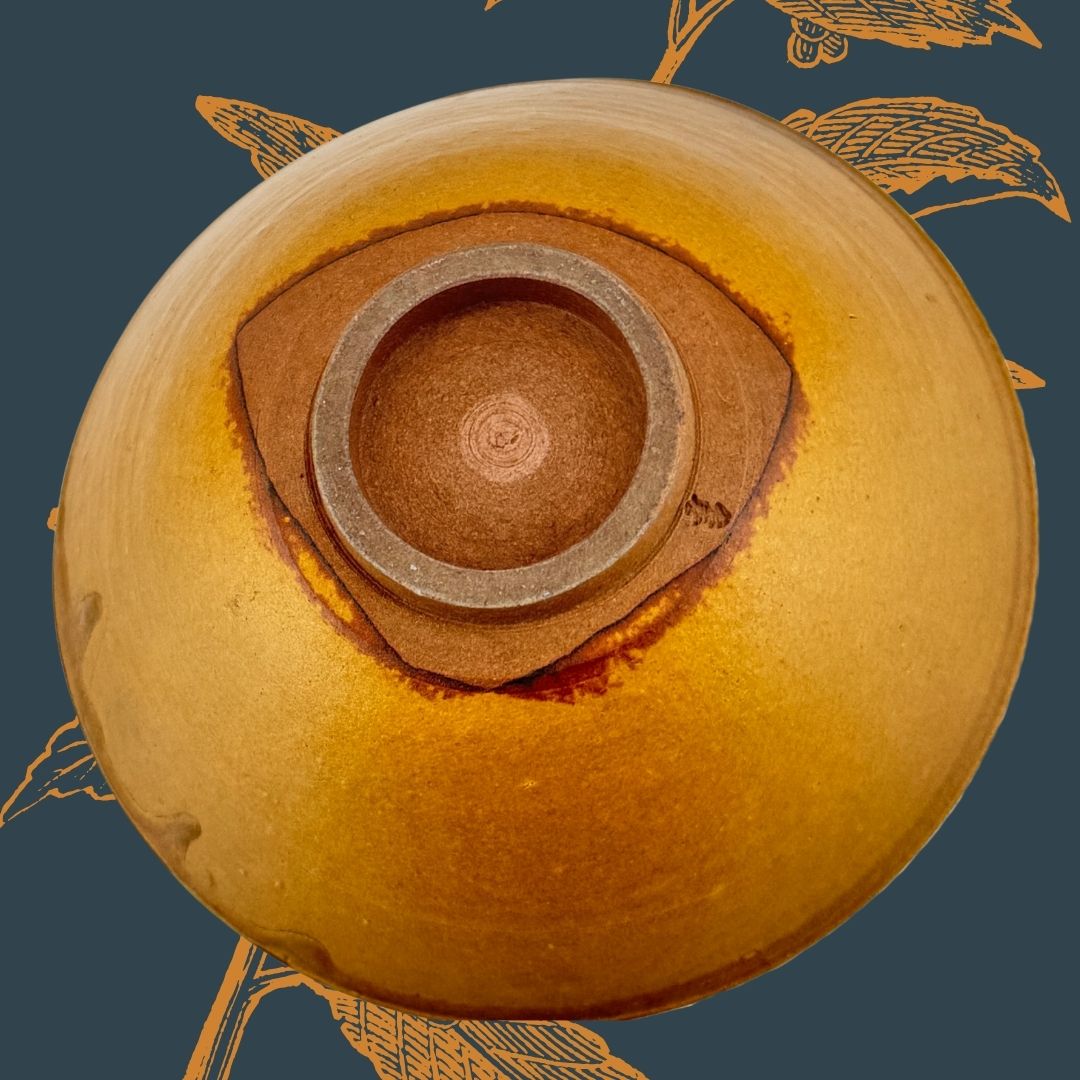 Hira-Gata - eine Schale, die wie Morgensonne atmet 黄金の静けさ