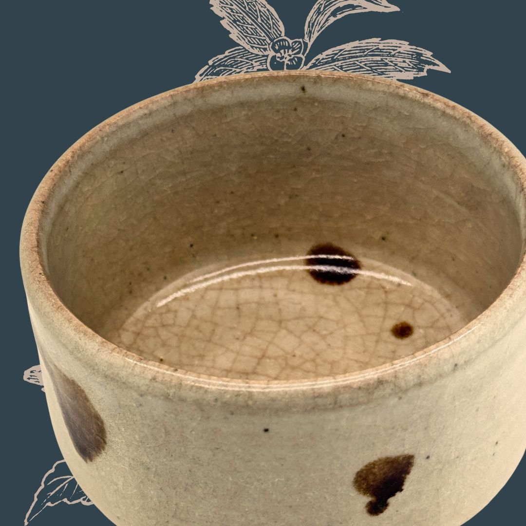 Hagi-yaki Matcha Schale - Handgefertigte Chawan in Tsutsu-Form