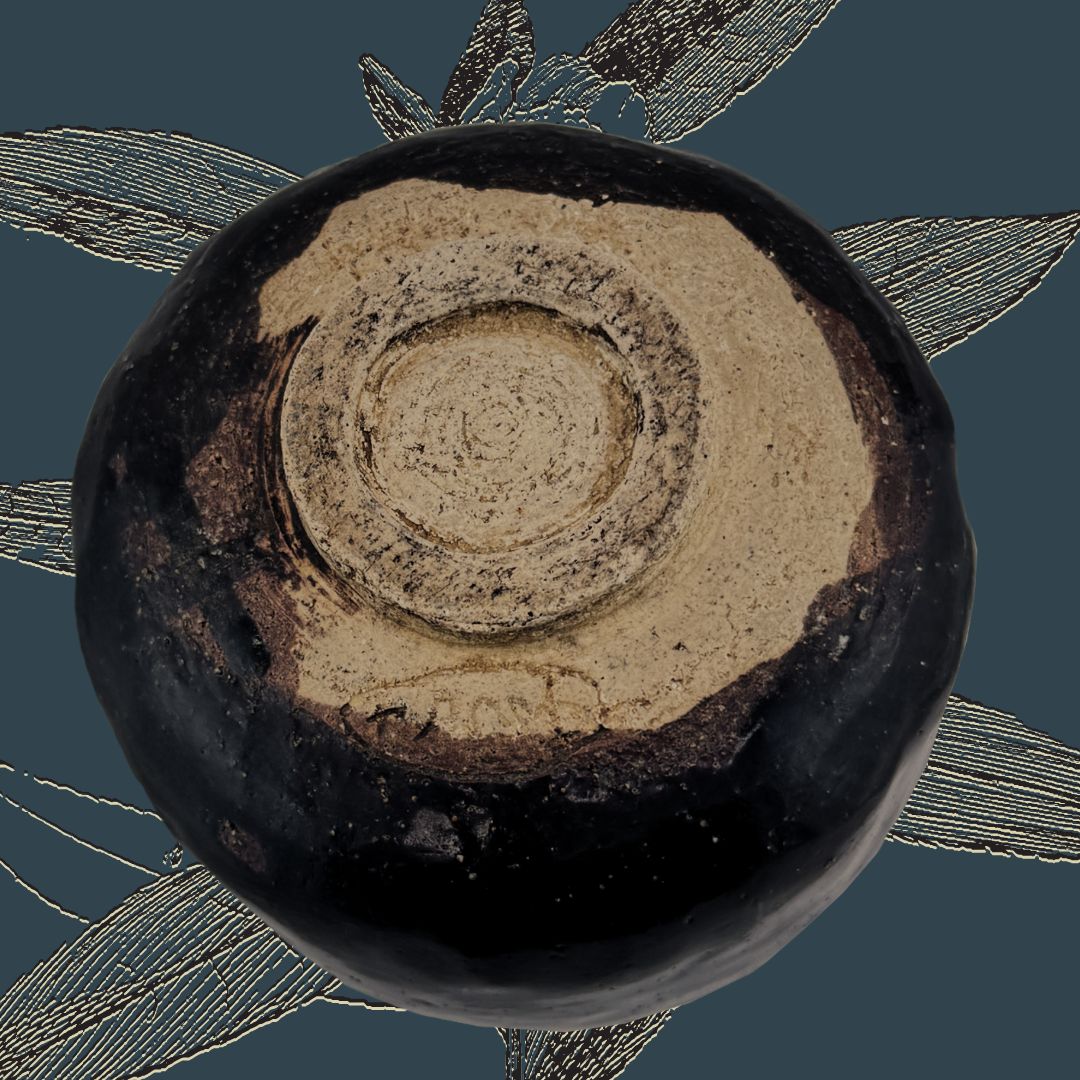 Schwarze Raku Matcha Schale – handgefertigte 黒楽茶碗 aus Japan