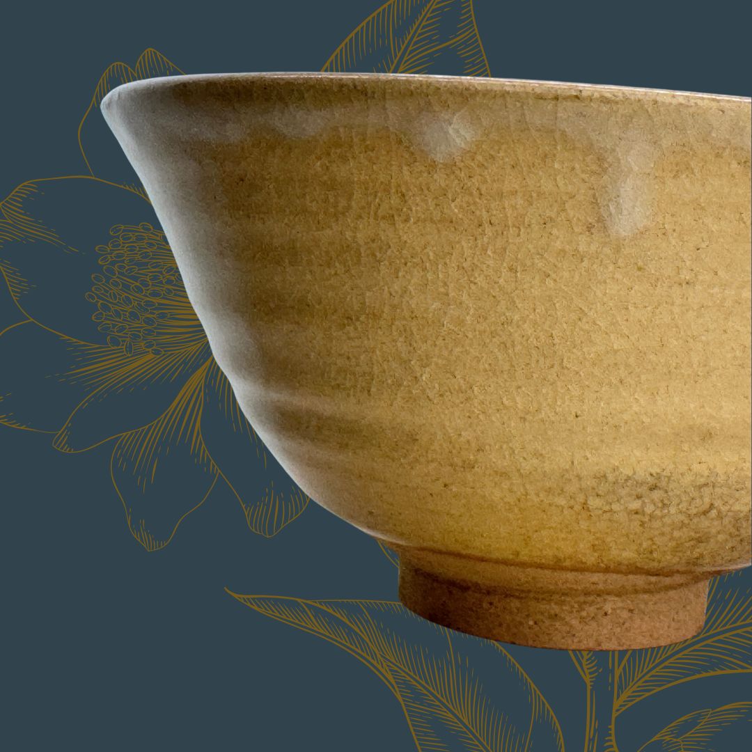 Japanische Matcha Schale Han-nari (半なり) – Warme Mino-yaki Keramik aus Gifu