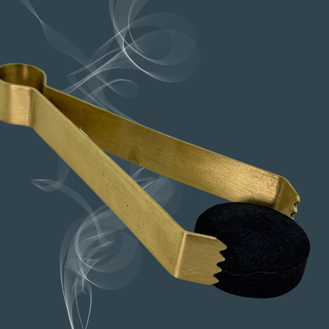 Räucherzange aus Messing – Handgefertigte Zange für Kohle & Harze