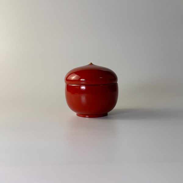 Matcha container Natsume – red with gold tip