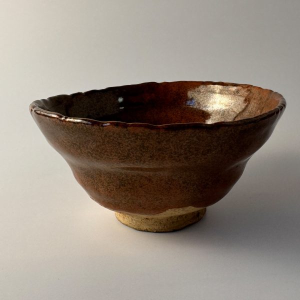 Japanische Matcha Teeschale Chawan – Ido-Gata mit braunroter Glasur
