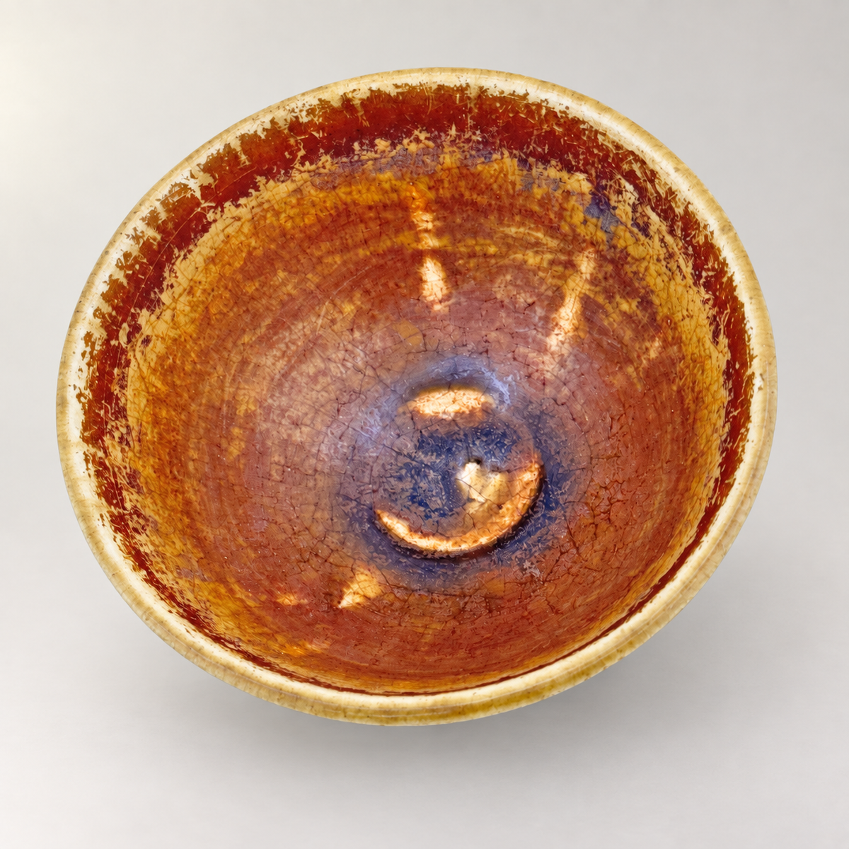 Chawan in Ki-Seto-Tradition – Produktansicht 9 auf neutralem Hintergrund