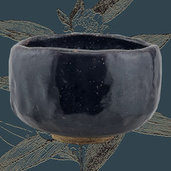 Schwarze Raku Matcha Schale – handgefertigte 黒楽茶碗 aus Japan – Ansicht 1