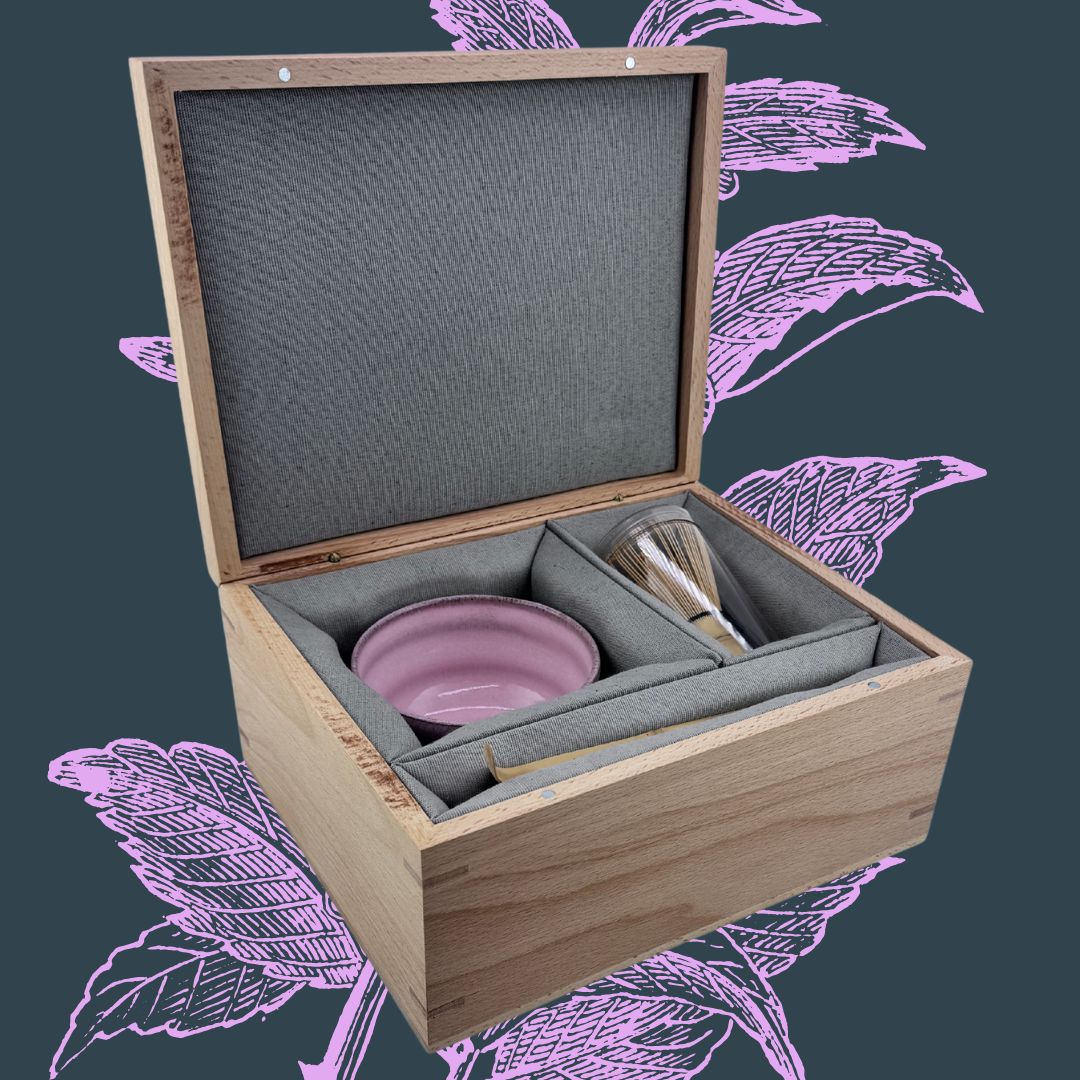 Matcha Geschenk Set Sakura – Handgefertigte Edition mit edler Vollholzkiste