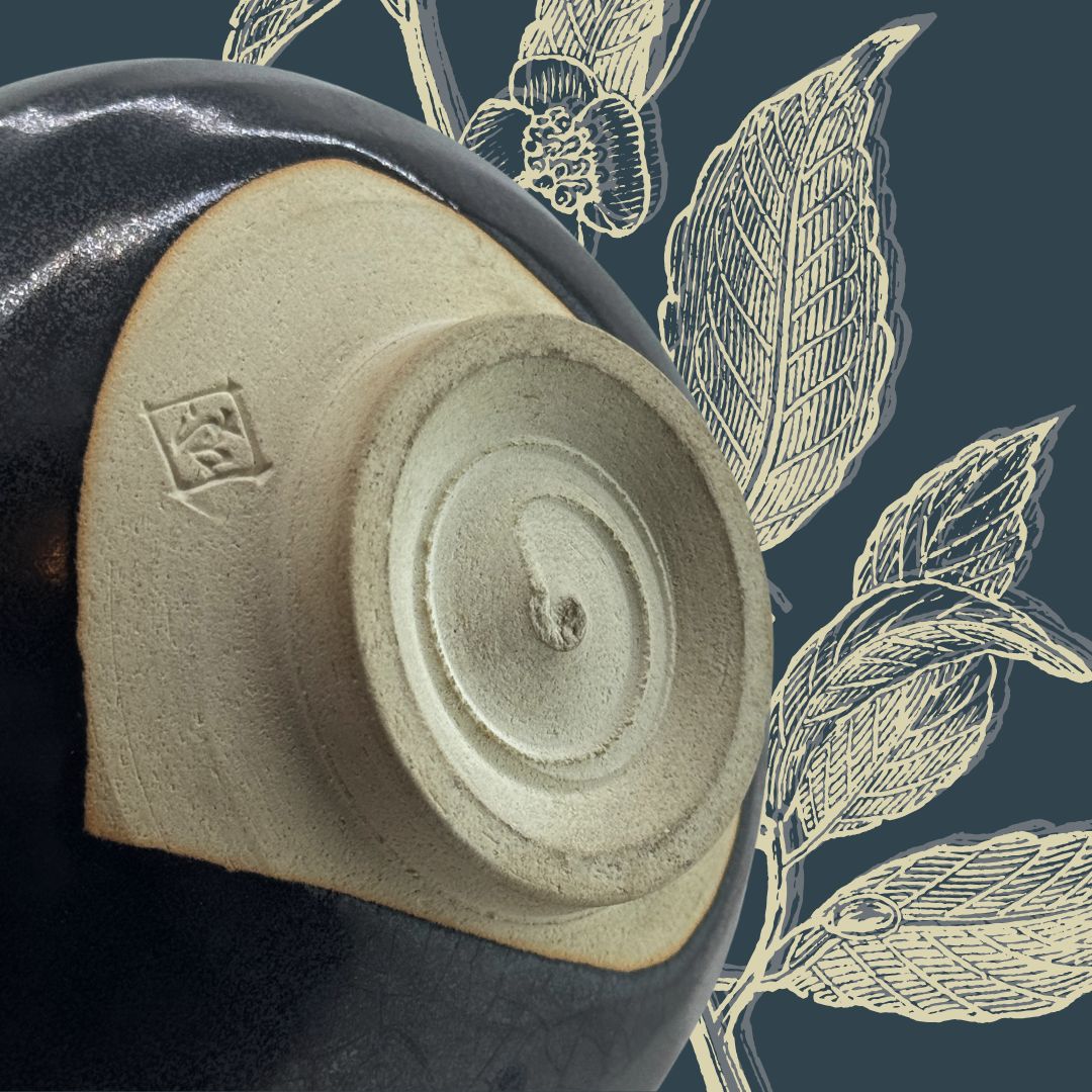 Schwarze Matcha-Schale, Tenmoku-Stil, handgefertigt, signiert Goki-Gata