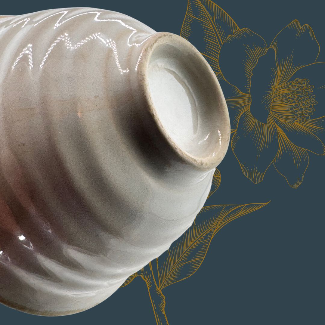 Japanische Matcha-Schale in heller Mino-Yaki Ästhetik (美濃焼)