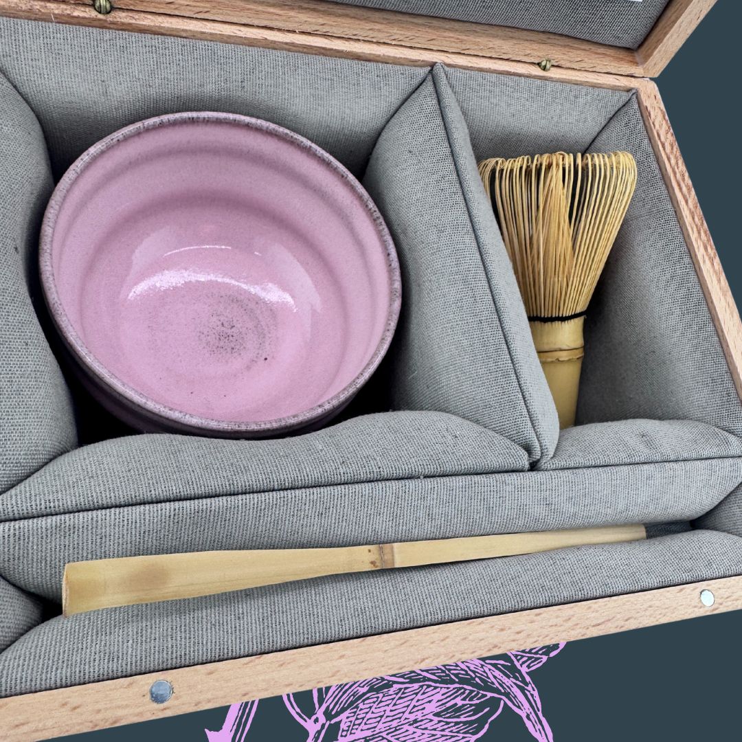 Matcha Geschenk Set Sakura – Handgefertigte Edition mit edler Vollholzkiste