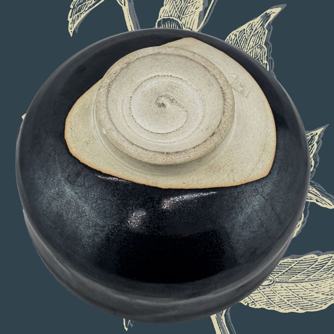 Schwarze Matcha-Schale, Tenmoku-Stil, handgefertigt, signiert Goki-Gata