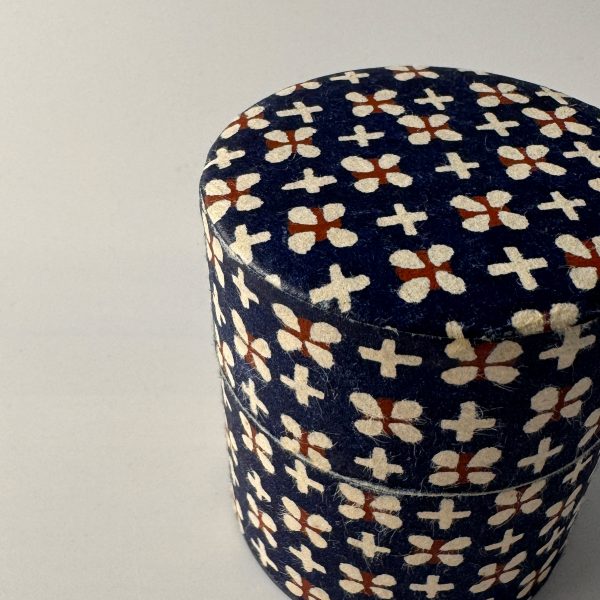 Natsume - Japanischer Teedose Washi mit Blütenmuster