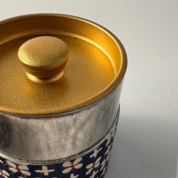 Natsume - Japanischer Teedose Washi mit Blütenmuster